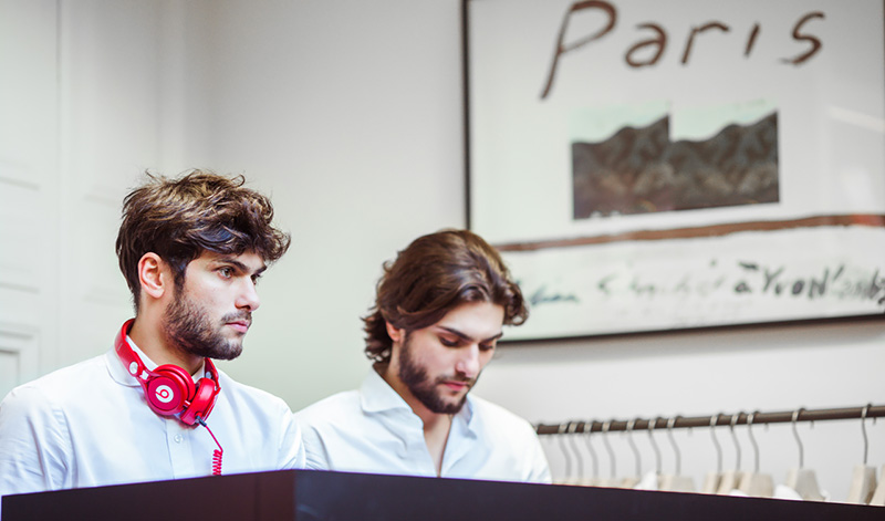 travis burnham j.crew events